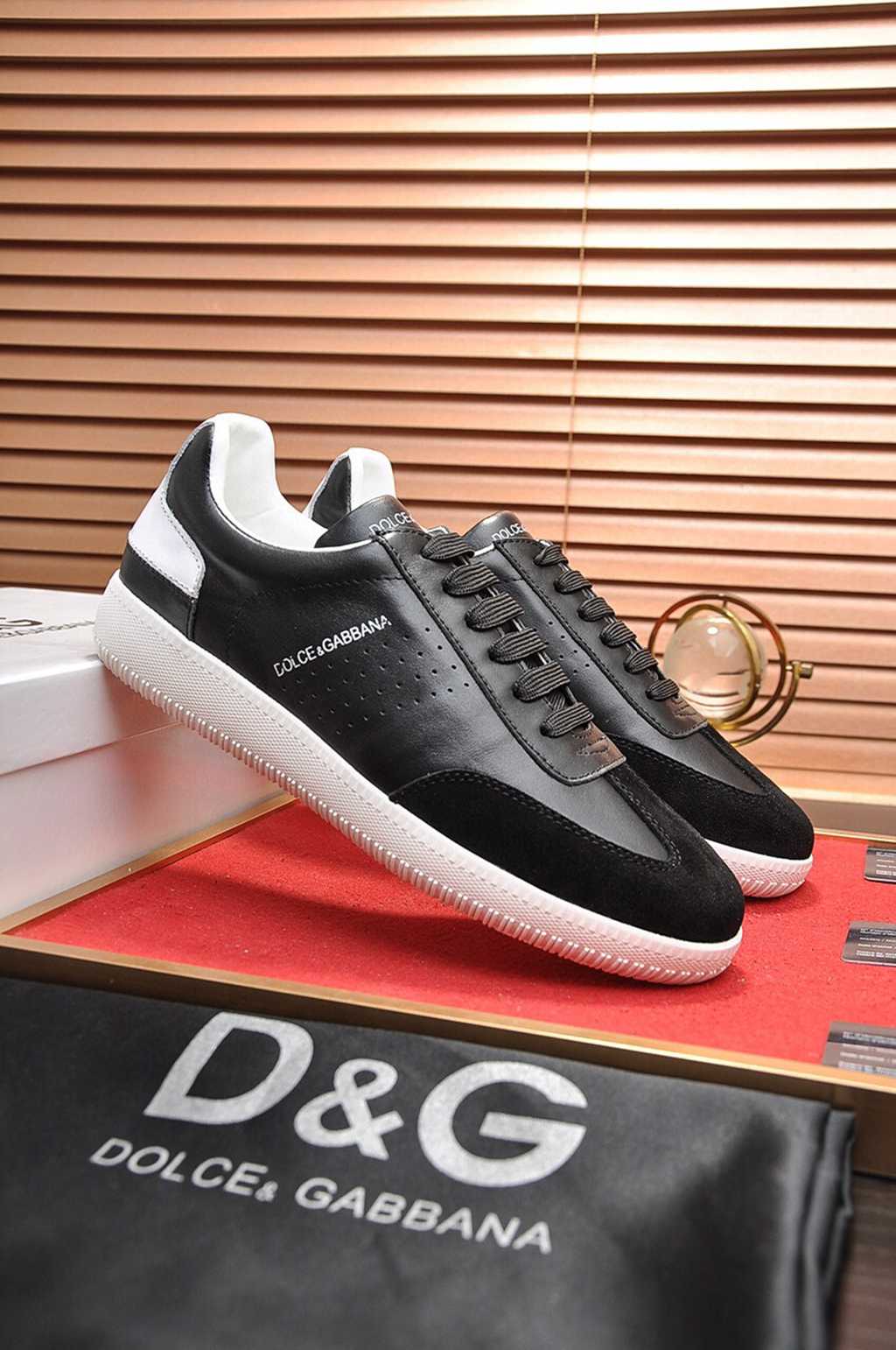 D*G sneaker